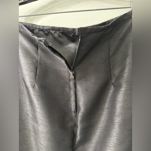 Elegant Tuxedo Black Dupioni Silk Pencil Skirt - Picture 3 of 8